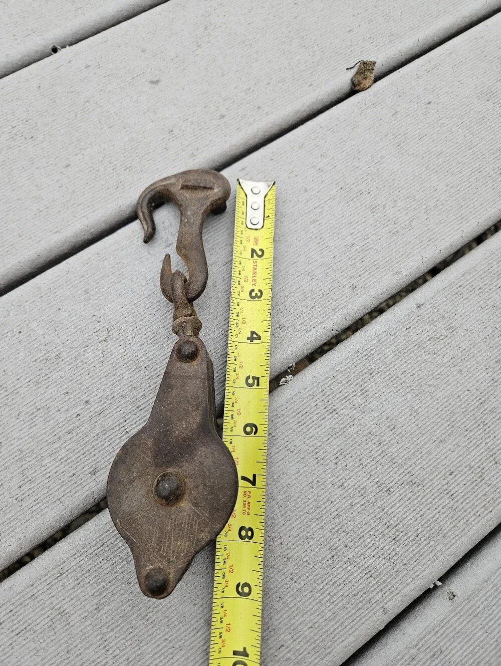 Vintage Antique Metal Barn Pulley with Swivel Hook Block & Tackle Industrial Dec